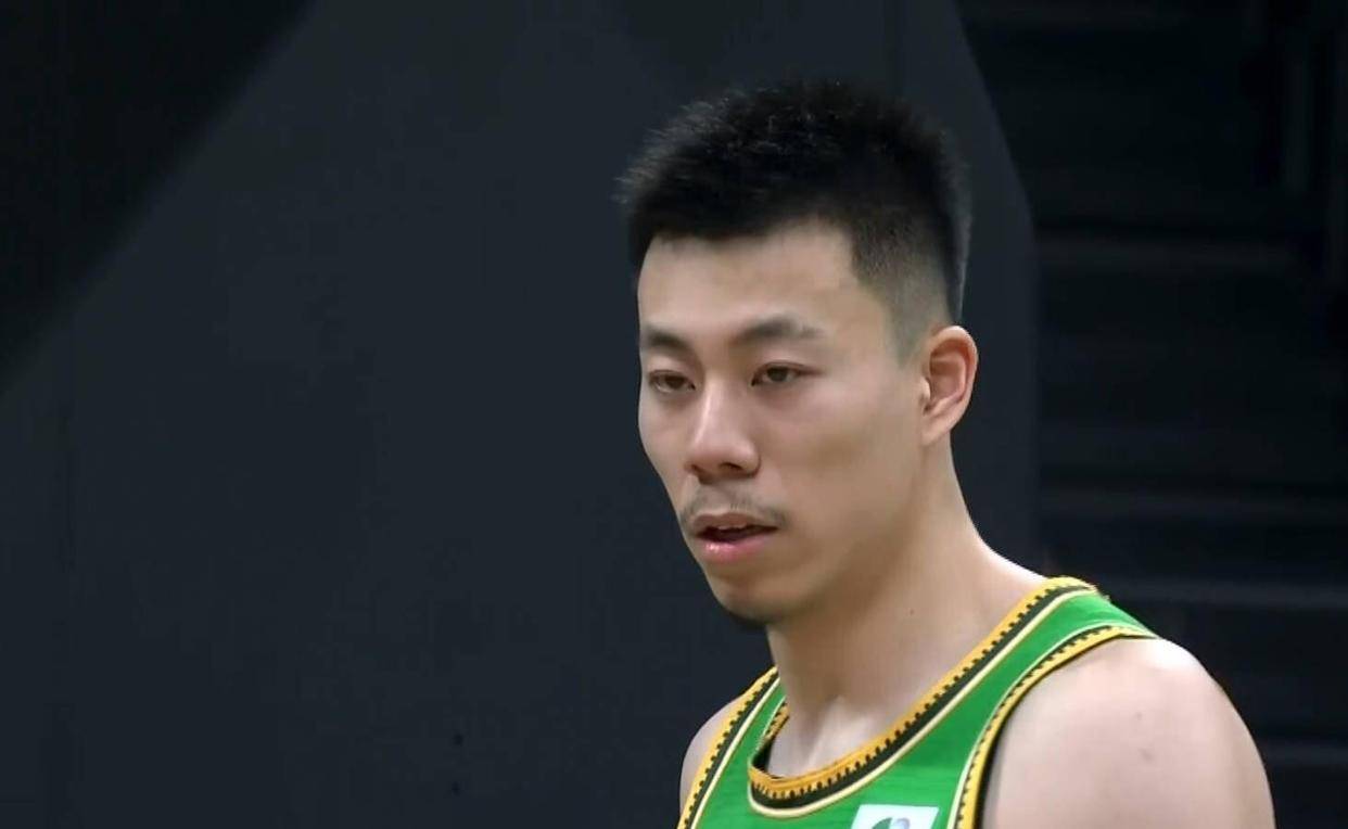 突发！张镇麟退出国家队中国男篮近10年首次没有辽篮队(辽宁男篮张镇麟身高多高)