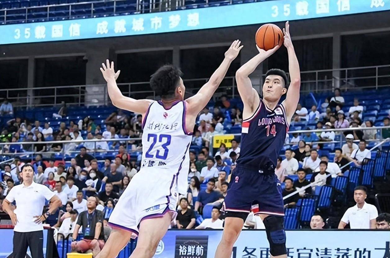 包含曝北京男篮欲阵容补强，接触国产3D锋线祝铭震，曾赛季场均14+5！的词条